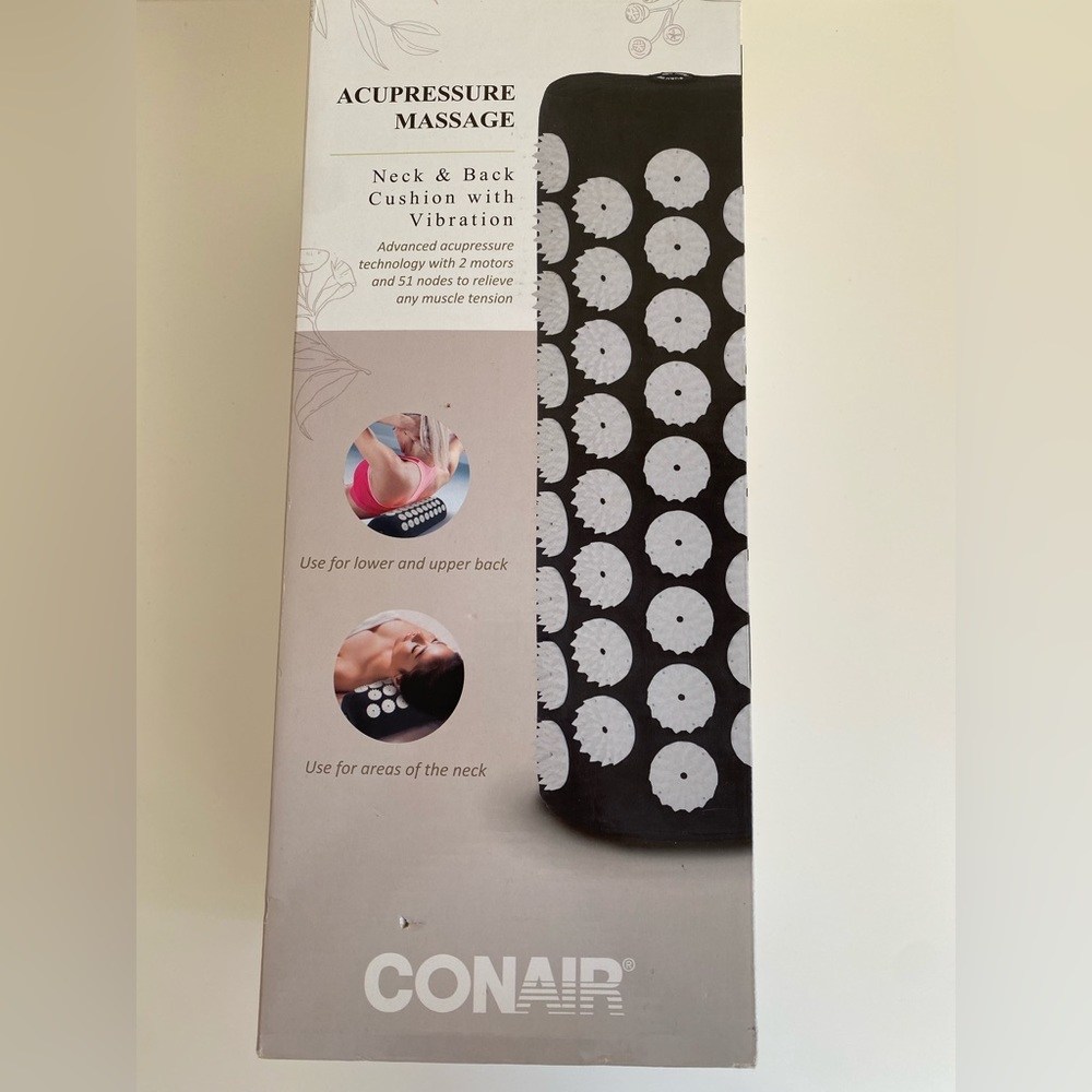 BNIB Conair Vibrating Neck & Back Cushion